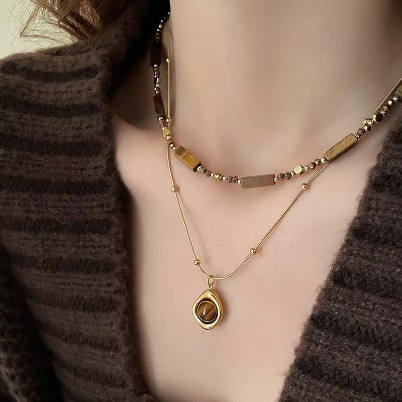 Retro Layered Tiger Eye Stone Pendant Necklaces for Girls Women Natural Stones Double-Layer Maillard Necklace Jewelry Gifts