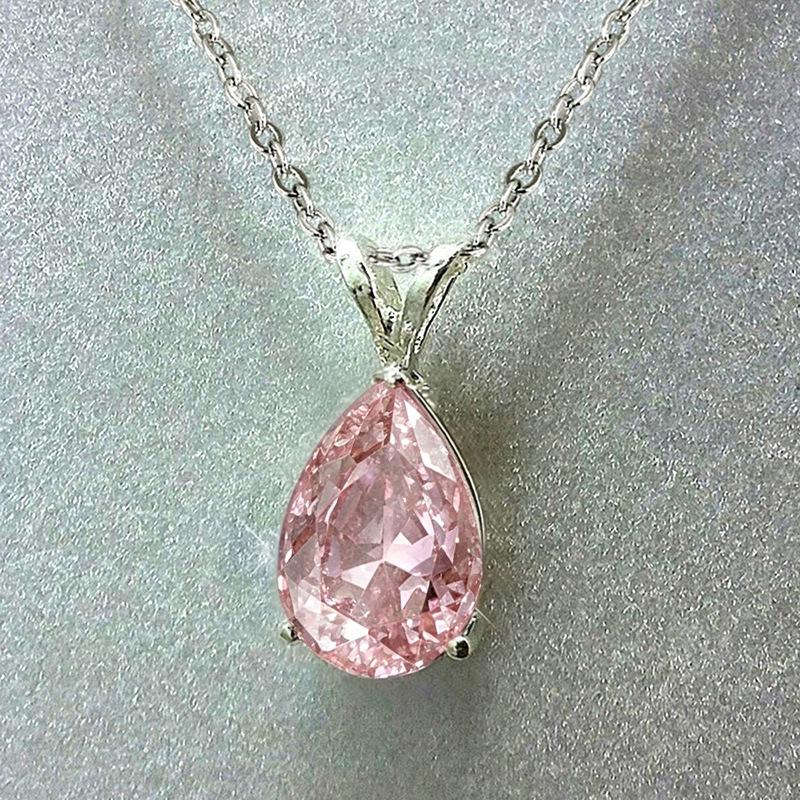 Collana con ciondolo a forma di pera in zircone Cao Shi Fashion per donna
