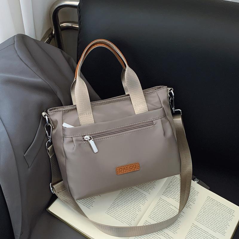 Women's Bag Summer New Lightweight Large-capacity Tote Bag Women's Casual Simple Shoulder Messenger Bag