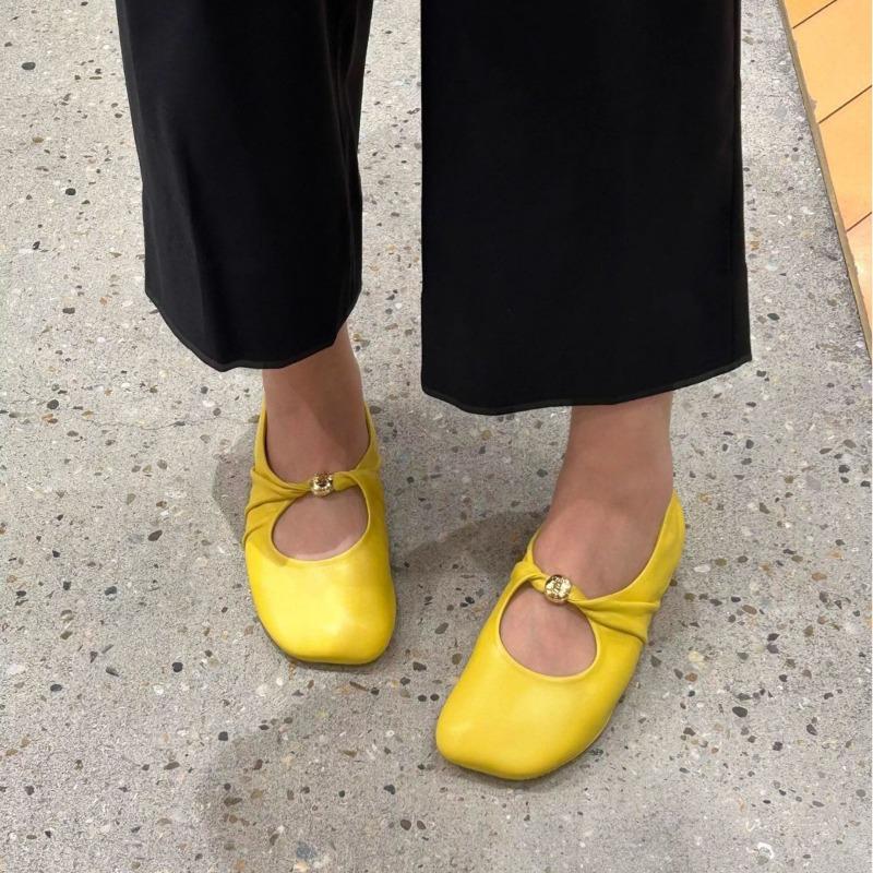 Retro Pleated Square-toe Single Shoes, One-strap Soft-soled Flat Shoes, Flat Women's Shoes