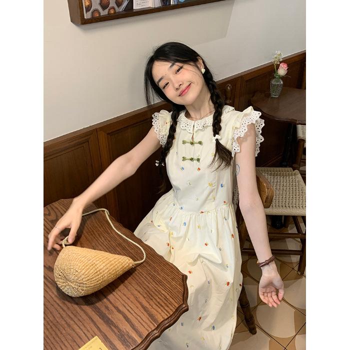 Gentle wind design sense niche French waist fairy embroidered floral dress spring and summer high-end lady dress