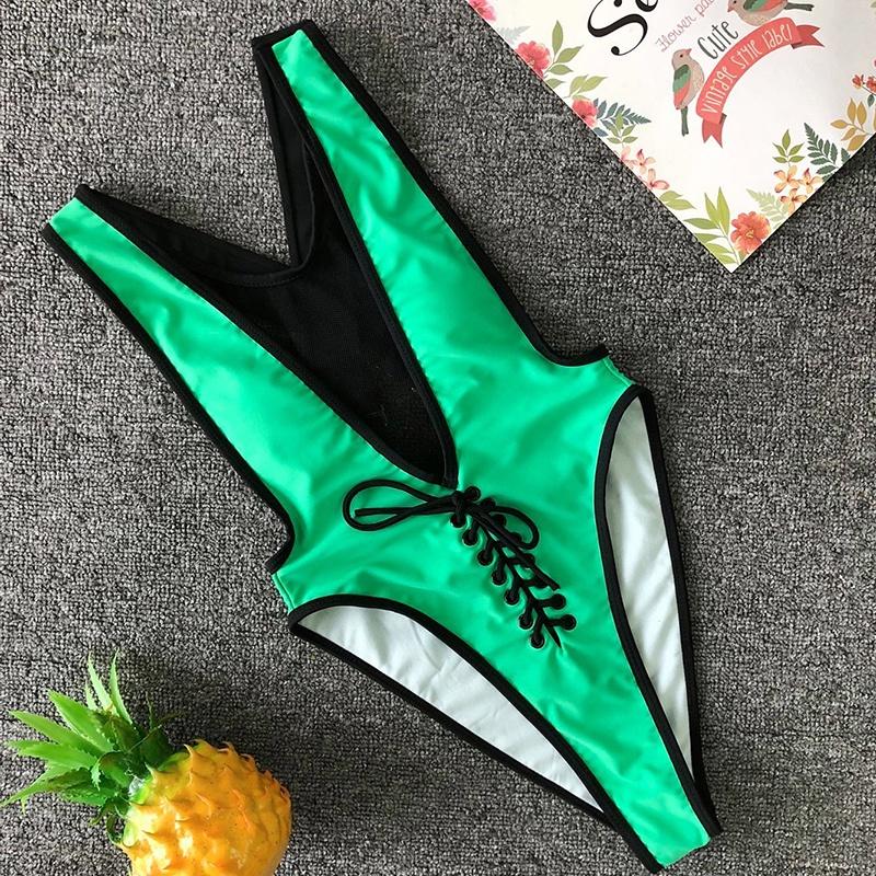 Premium Women One-piece Monokini Swimsuit With Timeless Design For Elegant Beachwear