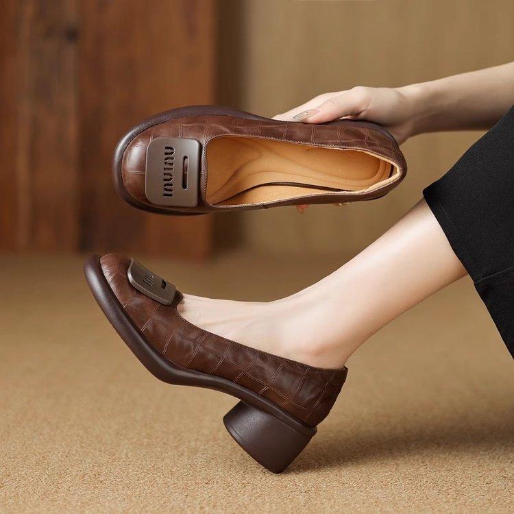 

[Youshilai] 2025 spring new thick-soled round head shallow mouth single shoes women s retro style thick heel small leather shoes 40