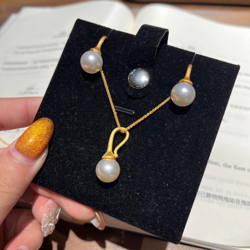 French Hand-Brushed Pearl Necklace Women'S Sweater Chain Accessories Temperament High-End Pearl Earrings Earhook Earrings