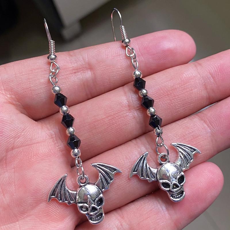 

Gothic Black Crystal Skull Earrings Korean Fashion Charms Drop Earrings Vintage Sexy Zircon Punk Accessories Earrings