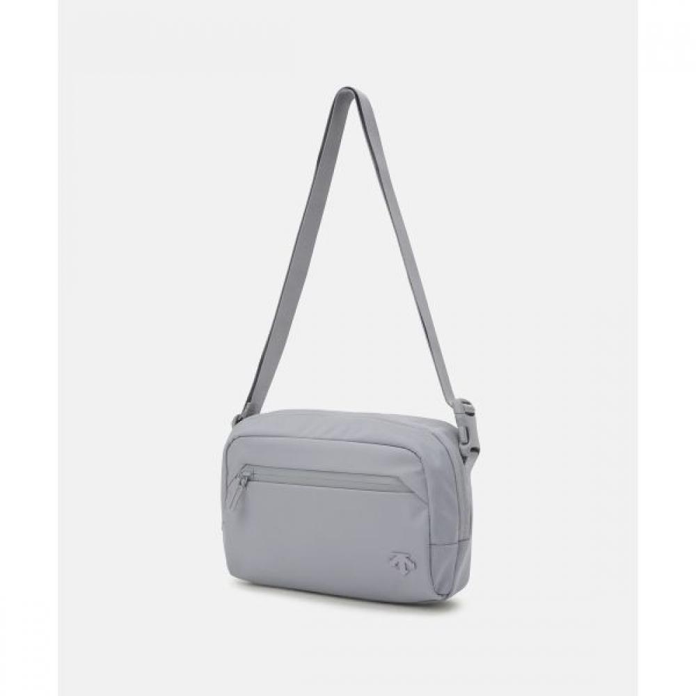 

Descente Dualless Small Cross Bag Light Gray LGRYLIGHTGREY/F