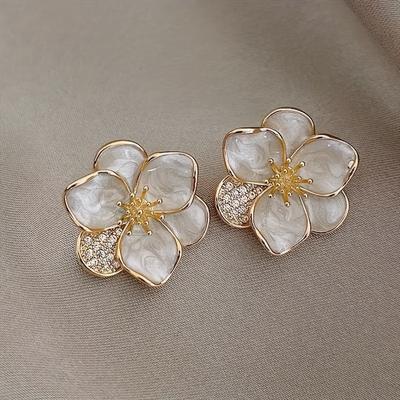 Elegant Floral Stud Earrings for Women - Chic Zinc Alloy with Stainless Steel Posts, Perfect for Everyday & Date Night Wear