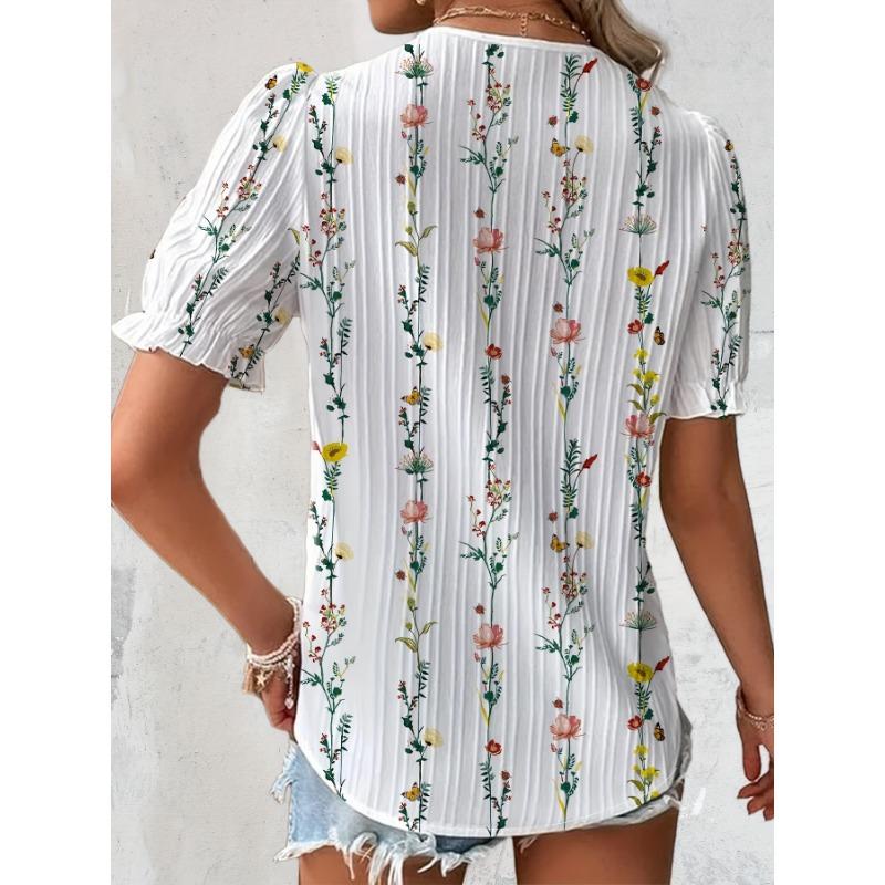 Plus Size Floral Print Lace Detail Blouse, Elegant V Neck Textured Short Sleeve Blouse For Spring & Summer, Women's Plus Size Clothing