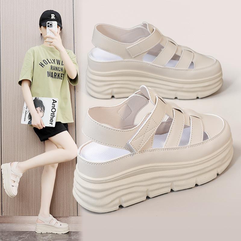 Fashion Women's Summer 2025 New Style Hollowed-out Thick-soled Fashionable Sandals