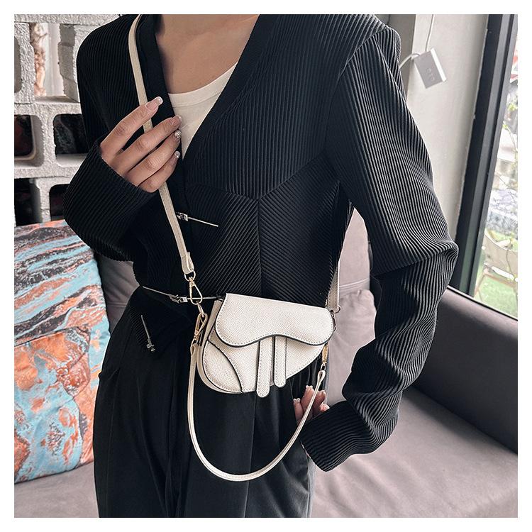 Torba siodłowa Minimalistyczna na ramię Crossbody Modna Damska Torebka ze sztucznej skóry CLE