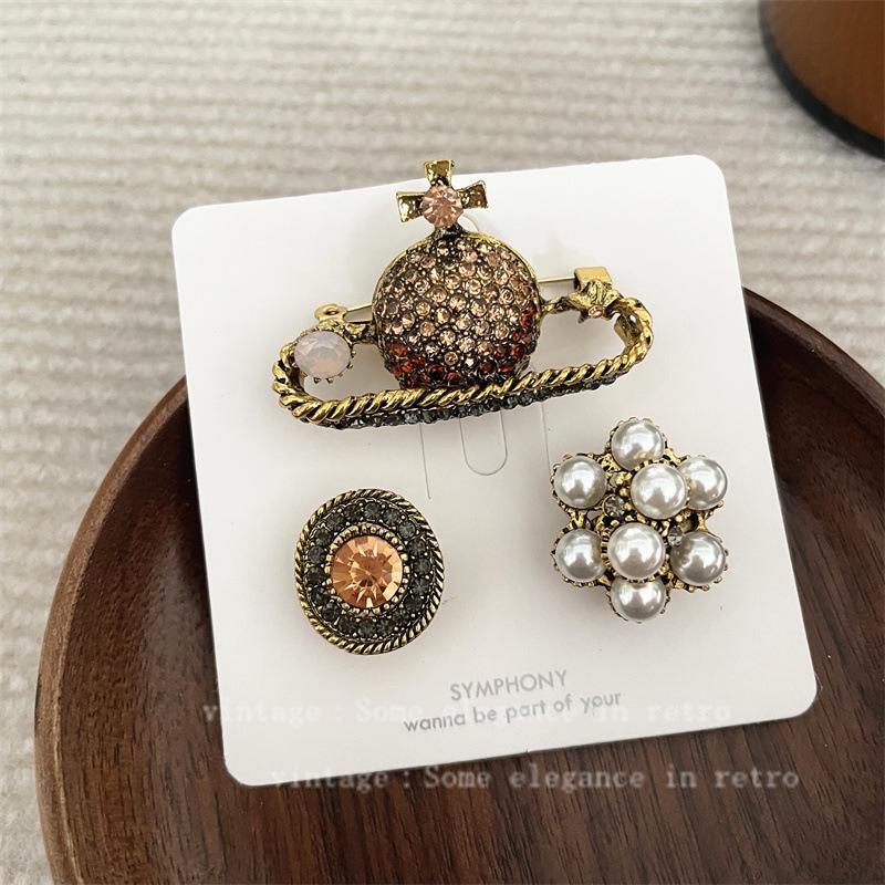 Vintage Distressed Brooch Set: Coco Style Corsage Pin Collection