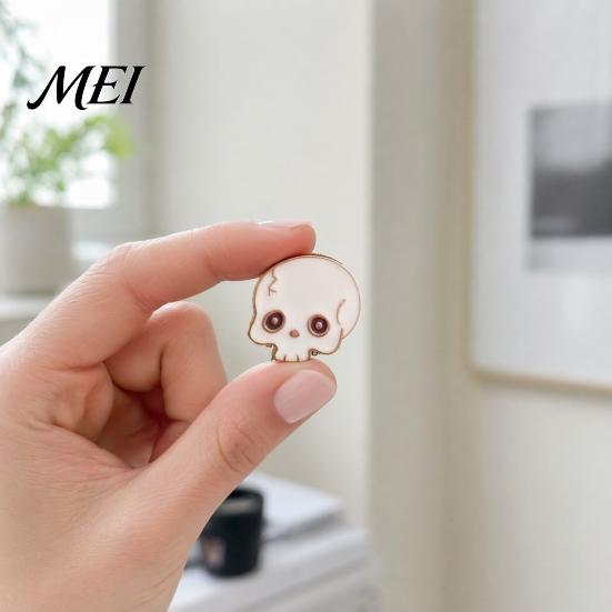 Ghost Enamel Pin Spooky Halloween Brooch Pin, Pumpkin Skull Haunted House Decorative Accessory for Sweaters Coats Bags Hats Scratch-resistant