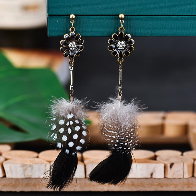 Fashion Bohemian Colorful Feather Earrings for Women Lady Ethnic Style Long Geometric Earring Female Jewelry Accessories Gift