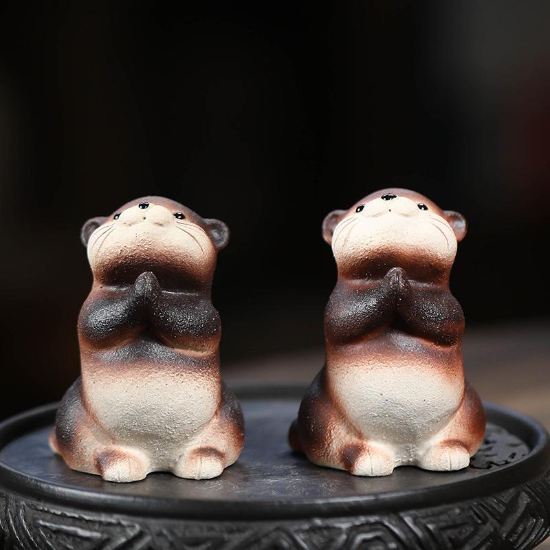 1pc Yixing Purple Clay Tea Pet Otter Ornament Animal Tea Play Decoration Tea Table