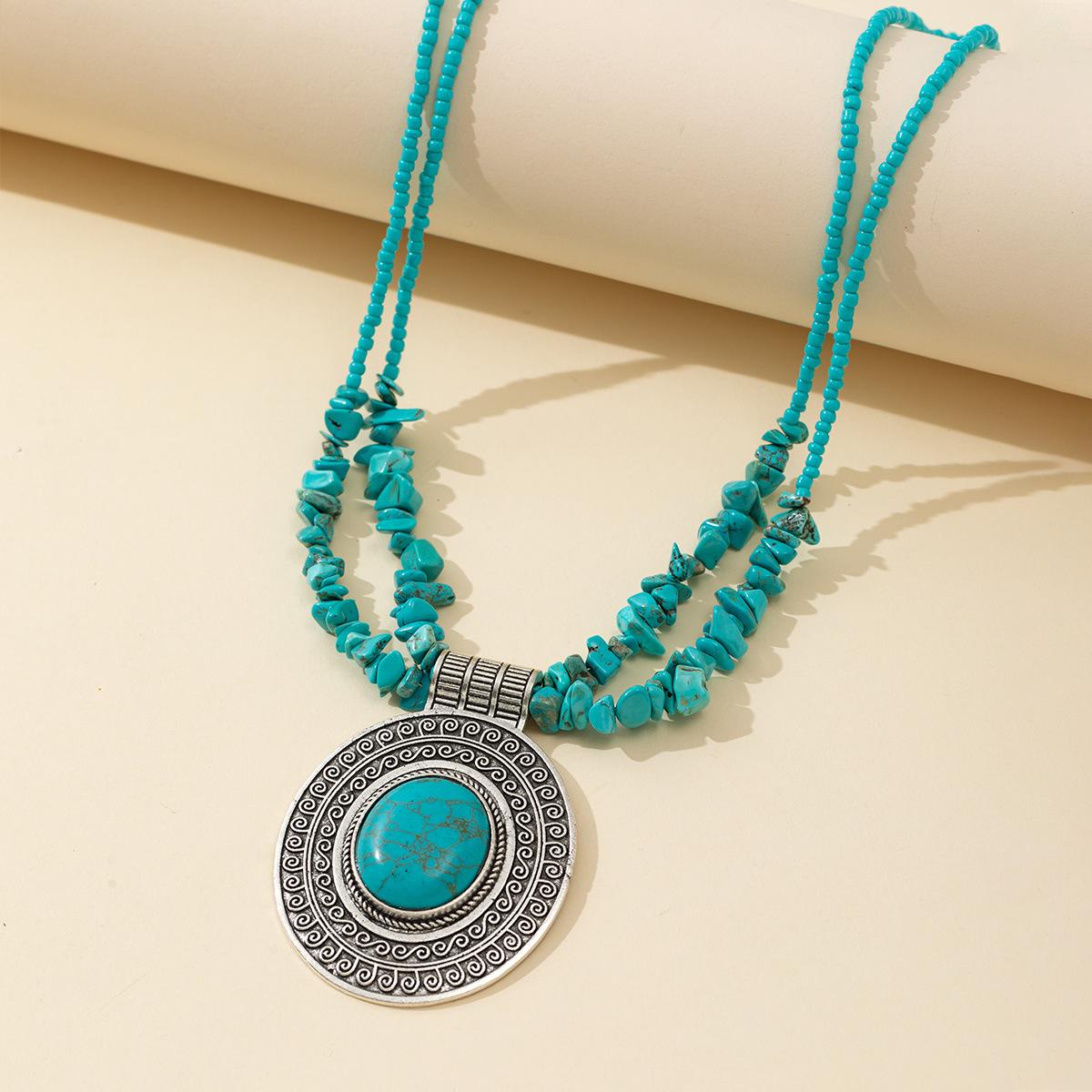 Classic Retro Jewelry, Turquoise Gravel Necklace, European and American Retro Necklace.