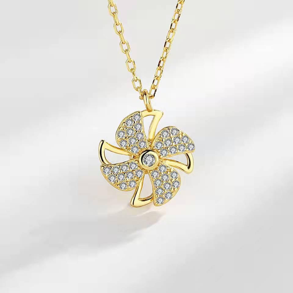 Pinwheel Necklace: Rotatable Rhinestone Titanium Clavicle Pendant for Women