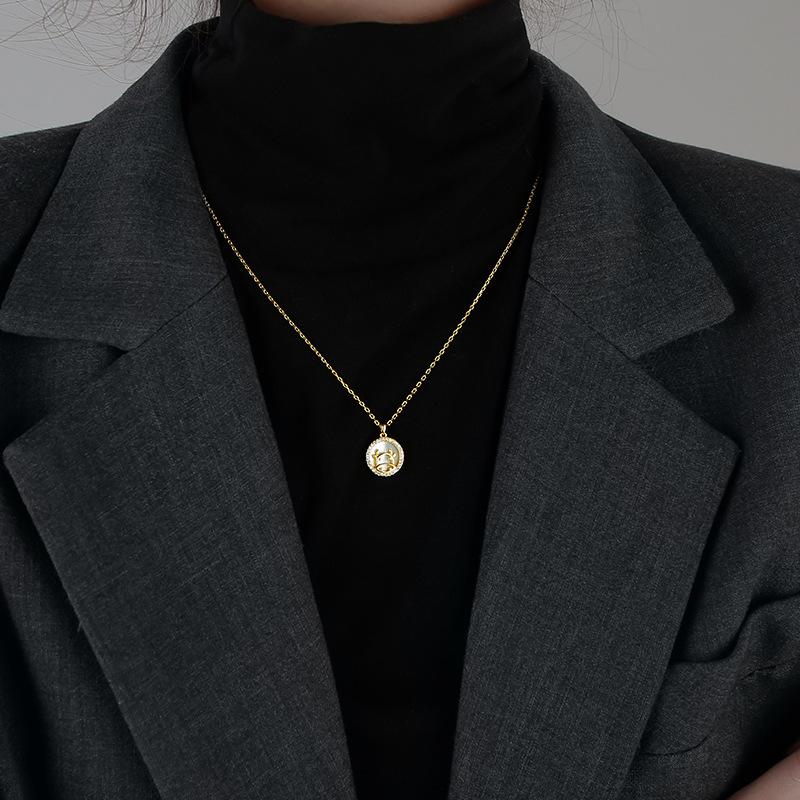 The Year of The Ox Necklace for Women with Niche Design Sense of The Year of The Native Year of The Native Year of The Women's Clarbone Chain Trend