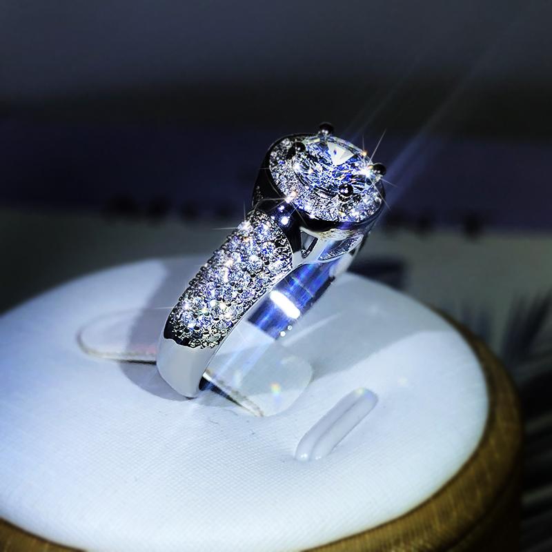 Silver Classic Gypsophila Inlaid With Large Zircon White Crystal Ring For Women Party Wedding Engagement Cubic Zirconia Ring