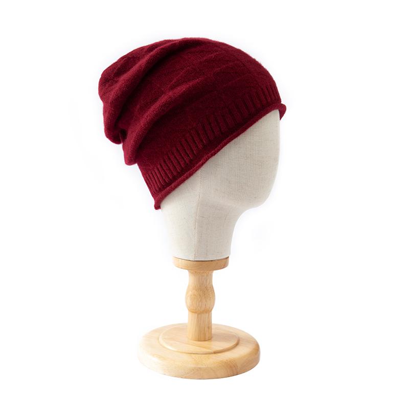 100% High Quality Wool Warm Knitted Hat with Customizable Embroidery Logo for Autumn and Winter Travel