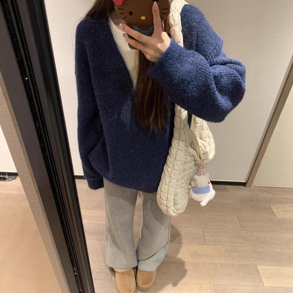 Fake Two-piece Pullover Sweater Women's Autumn and Winter New Lazy Wind Soft Waxy Crew Neck Knitted Sweater Top