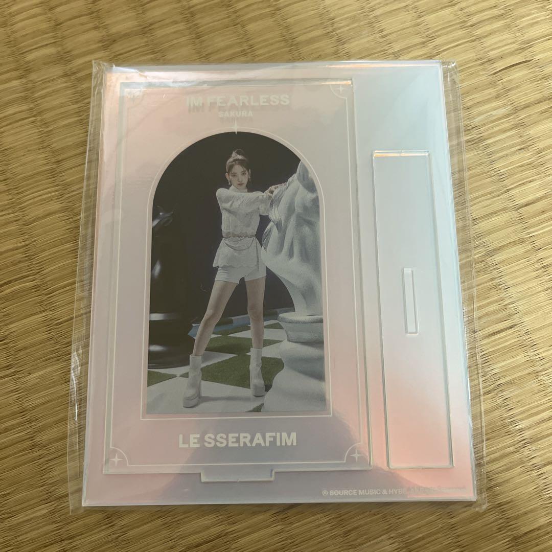 

[Б/У] LESSERAFIM Сакура Эксклюзивный акриловый стенд SHIBUYA109 Поп-ап