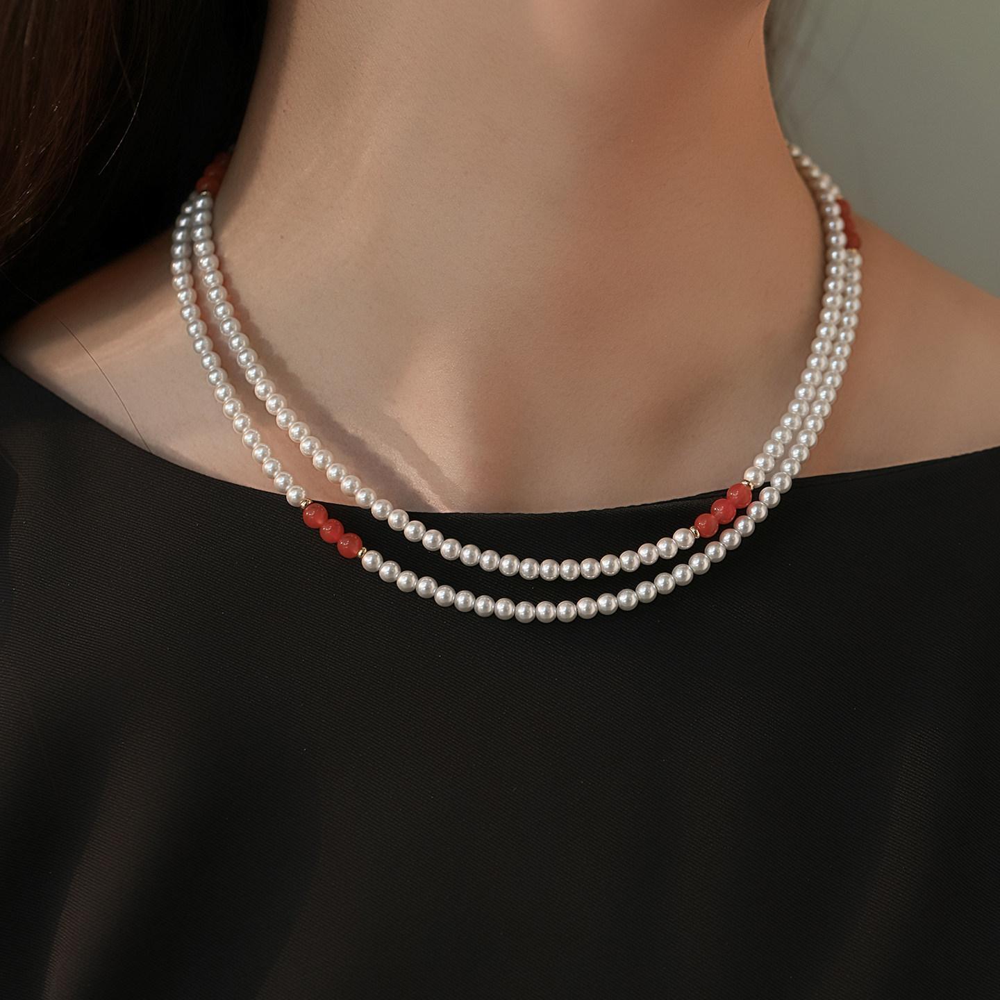 

Ingot Buckle Shijia Pearl Red Agate Necklace Femininity Fashionable Millet Beads Stacked Wearing Light Luxury Green Agate Sweater Chain