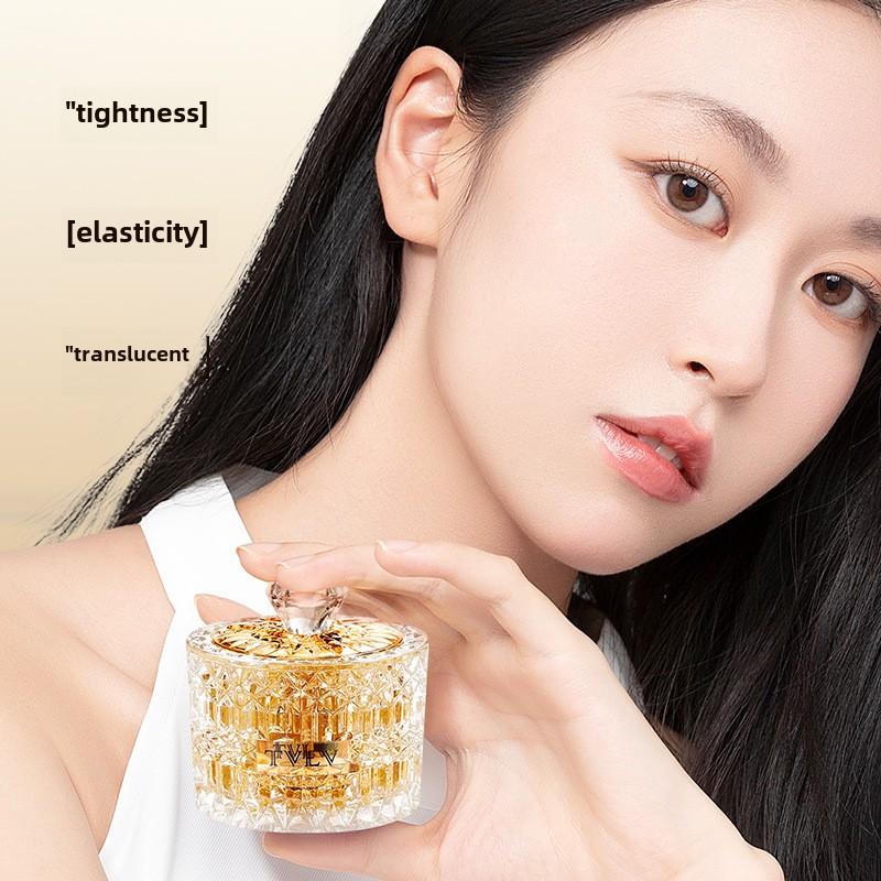 Delicate and Smooth Face Cream with Source Firming Essence for All Skin Types