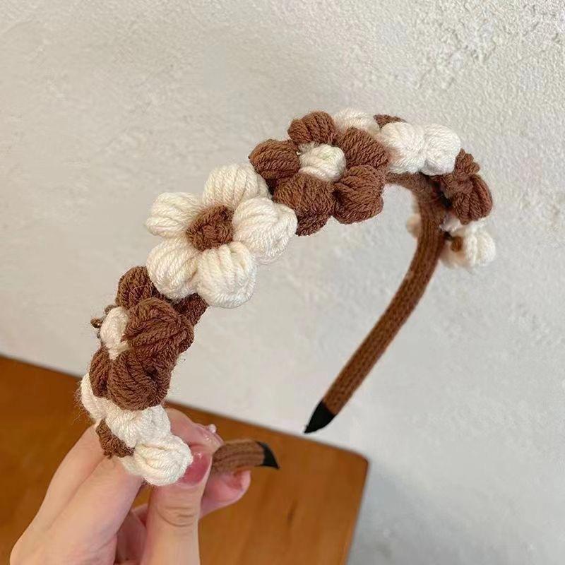 Autumn and Winter Wool Flower Headband Female Cute Weaving Face Wash Hairpin Hair Accessories Versatile High Value Coffee Color Pressure Hair Headband