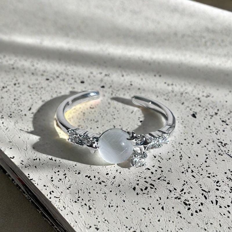 Weißes Mondlicht High-End Nischendesign Offener Ring Nischenpersönlichkeit Schneeflocke Mondsteinring