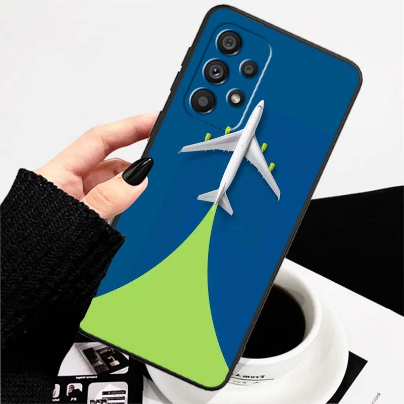 Fashion airplane pattern For Samsung A73 A72 A71 A55 A54 A53 A52 A51 A13 A22 A16 A15 A12 A14 A26 A07 5G Black Phone Case