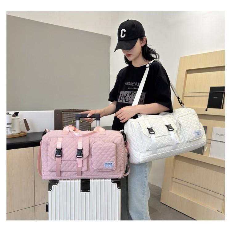 Ielgy Travel Bag Large-Capacity Multifunctional One-Shoulder Sports Gym Bag Simple Portable Messenger Bag