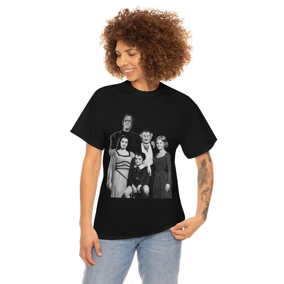 The Munsters Family portrait Unisex Heavy Cotton Tee S