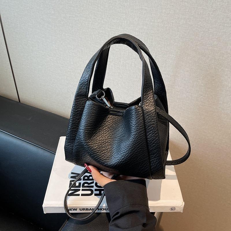 Premium texture simple versatile commuter bag women's summer new fashion messenger bucket bag