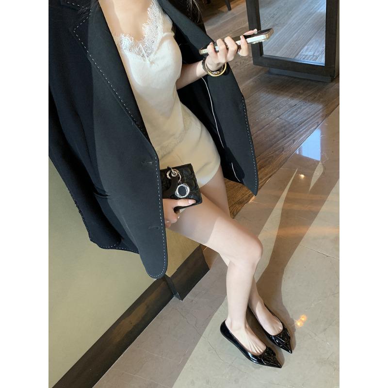 Sheepskin~ A glance of heart temperament pointed boots celebrity style V buckle commuter shoes women's flats
