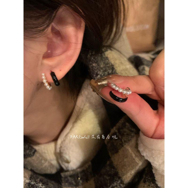 Super Delicate ~ Pearl Earrings 2025 New Arrival Red Earrings Christmas Stud Earrings Accessible Luxury Fancy Temperamental Earrings Women