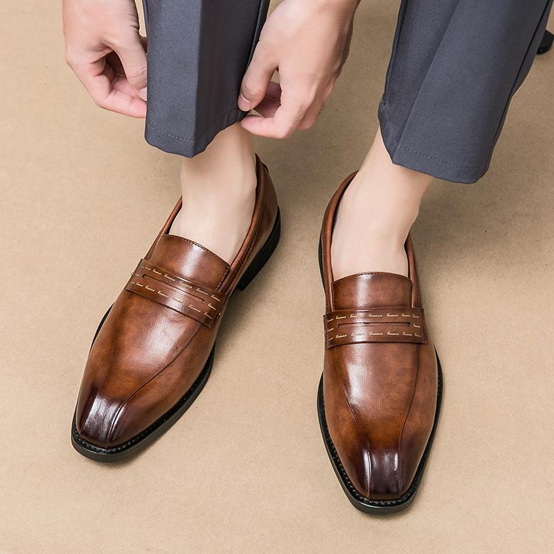 Men Formal Shoes With A Smile Pu Leather Fashionable British Business Pointed Loafers