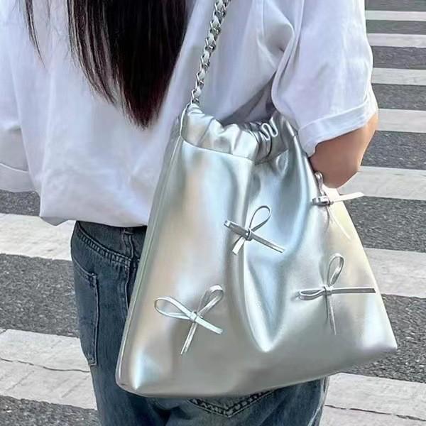Y2K Drawstring Bow Bag: Soft Leather, Large Capacity, Cute Versatile Shoulder Commuter Bag (2025)