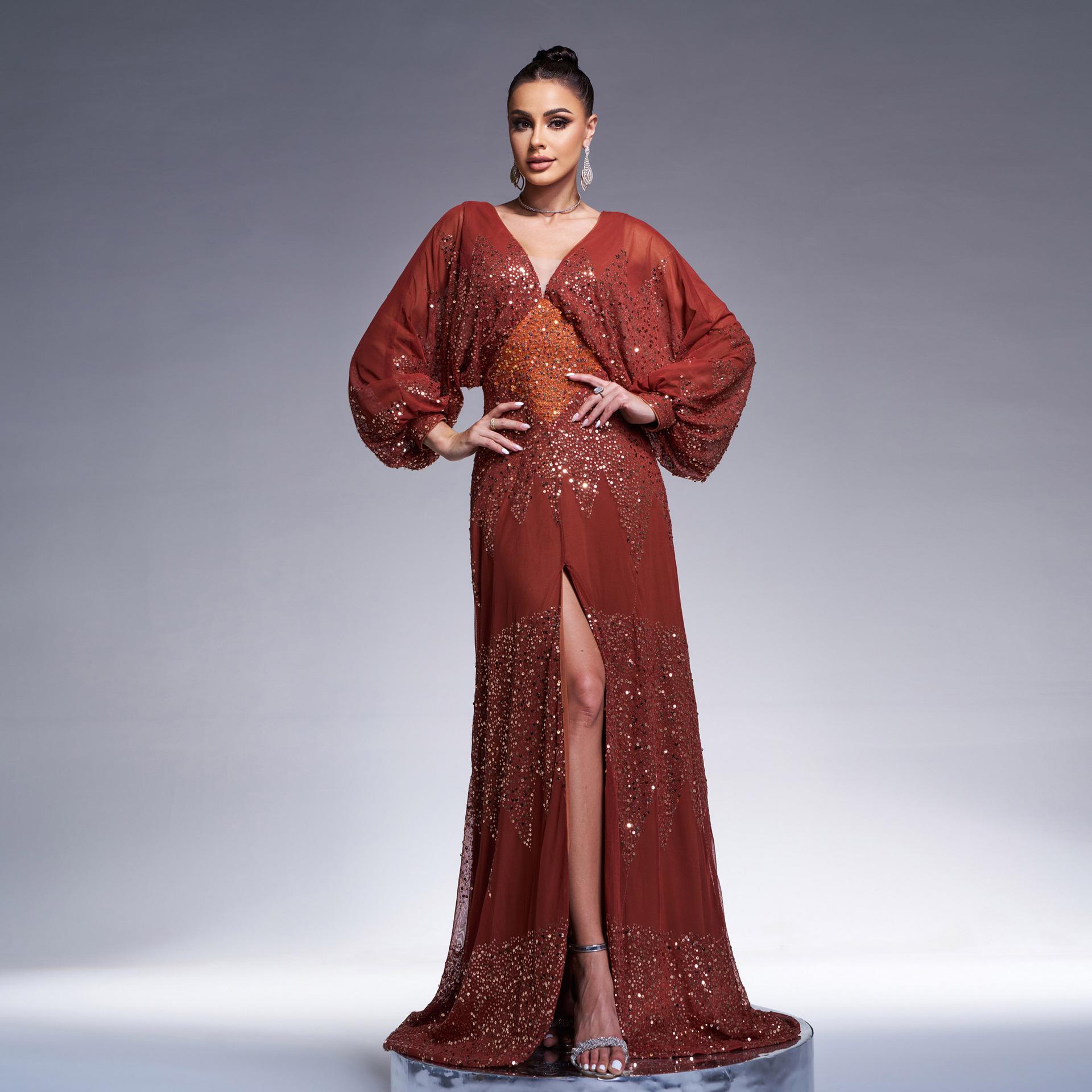 

Сверкающее европейское и американское шифоновое вечернее платье с V-образным вырезом, пайетками, разрезом и длинными рукавами, подчеркивающими талию M коричневый
