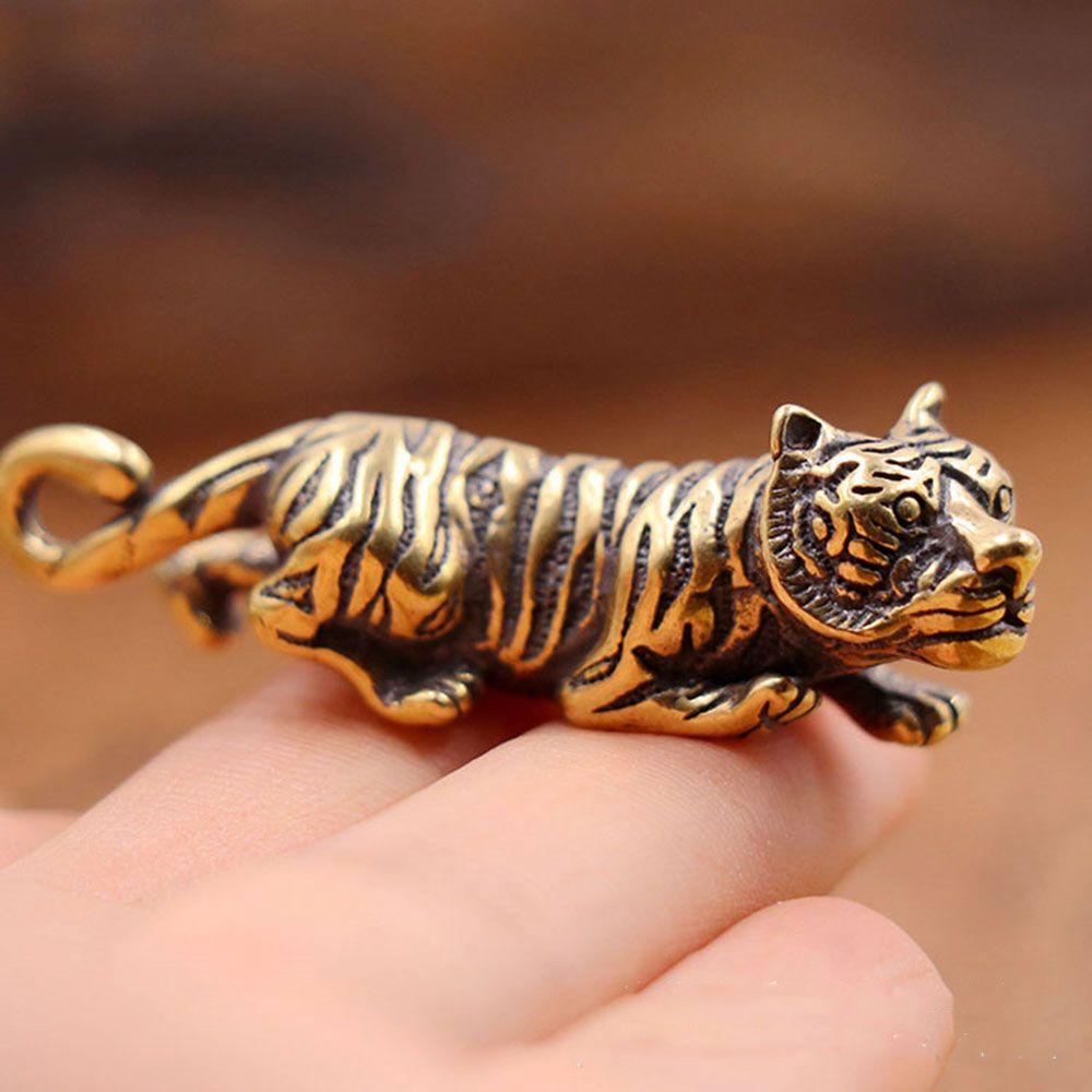 Style 3D Gift Animal Casting Home Office Room Ornaments Tiger Figurine Pendant Keychains Sculpture