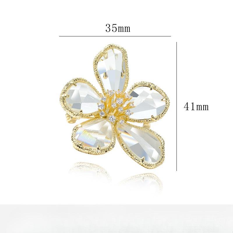 Retro Corsage, Trendy Crystal Flower Brooch, Pin Buckle Decoration, Creative, Versatile and Elegant Accessories