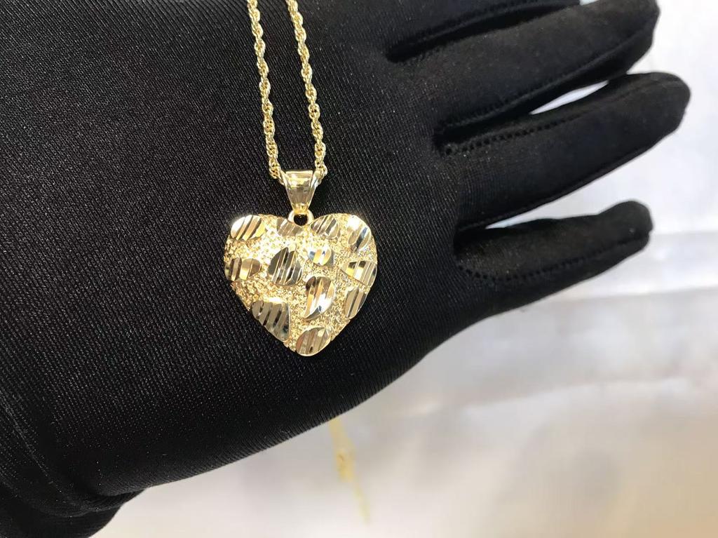 Hip Hop Unique Design Gold Nugget Cut Heart Shaped Charm Pendant Necklace for Women/men Jewelry