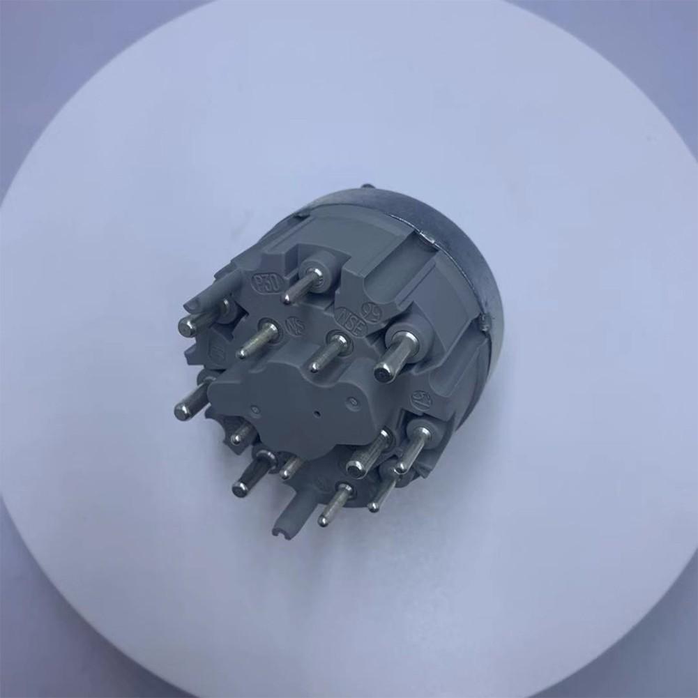 0005456204 Comutator 1BUC/1PACK 300CE 300D Aproximativ 190G