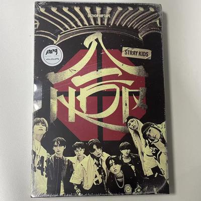 Album STRAY KIDS SKZHOP HIPTAPE  (HOUBLON)