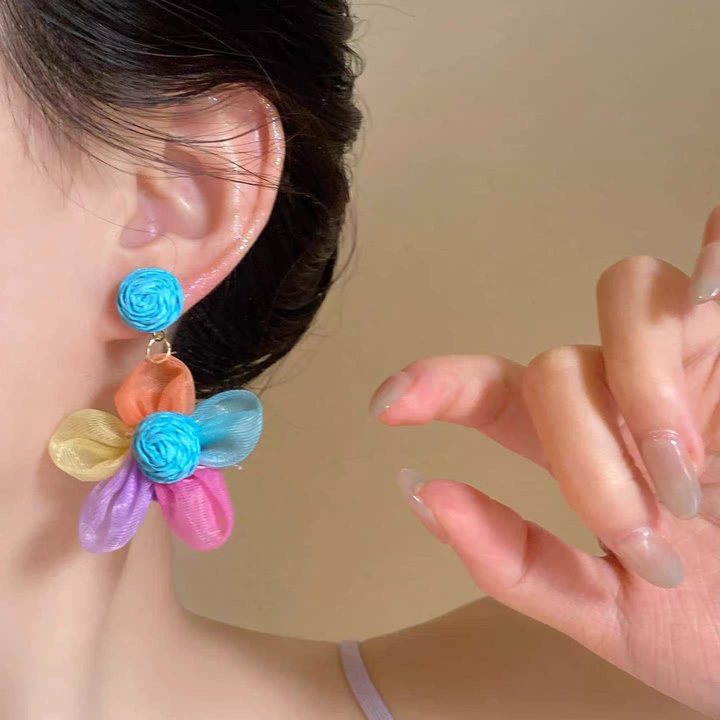 

Super fairy dopamine colored flower mesh earrings women s seaside vacation style stud earrings huge good-looking fashionable versatile earrings