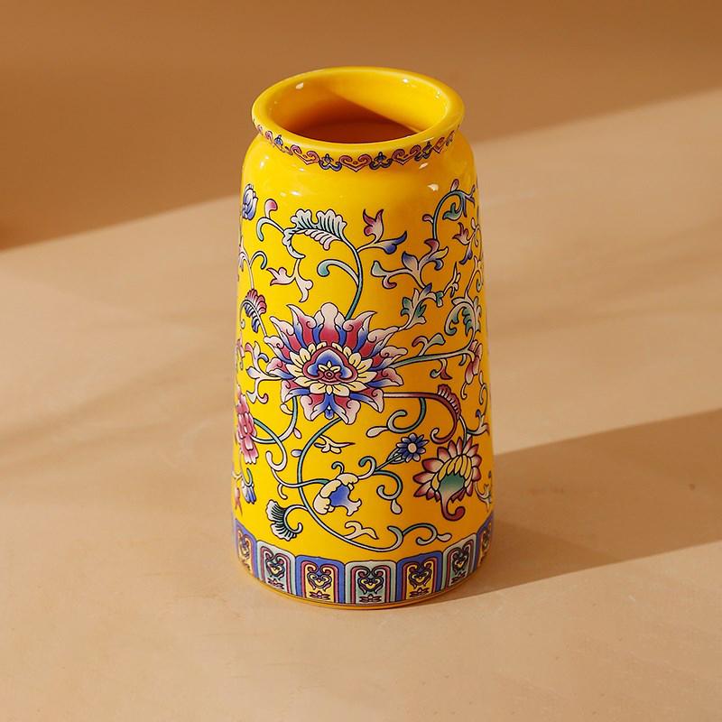 Small Ceramic Vase for  Handmade Elegant Vintage Chinese Painting  Enamel Glazed Porcelain Decorative Vases for Office Home