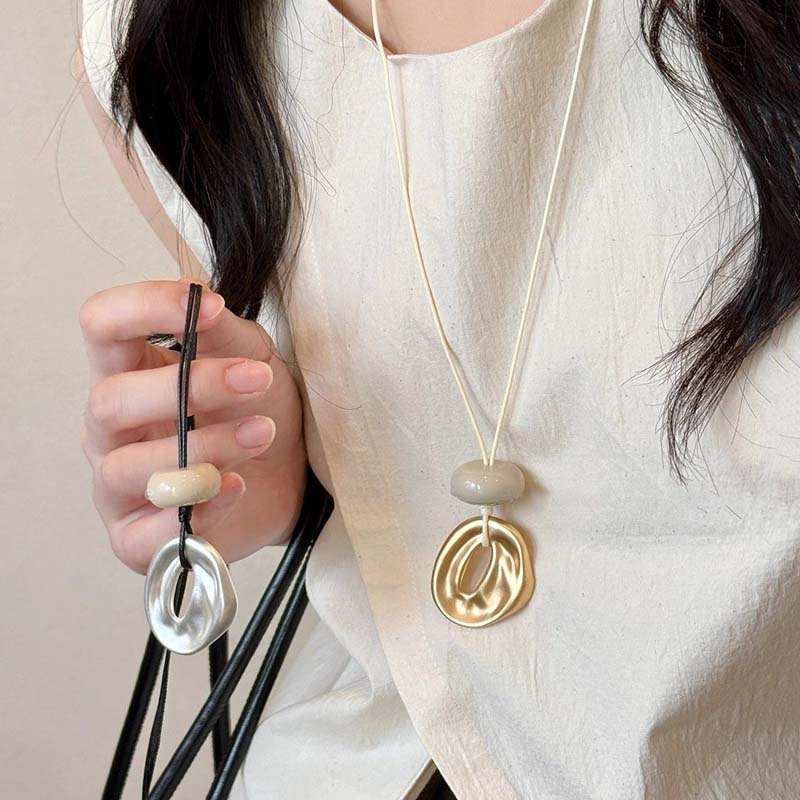 Vintage Irregular Frosted Circular Pendant Necklace for Women Girl Unique Design Long Rope Chain Necklace Christmas Jewelry Gift