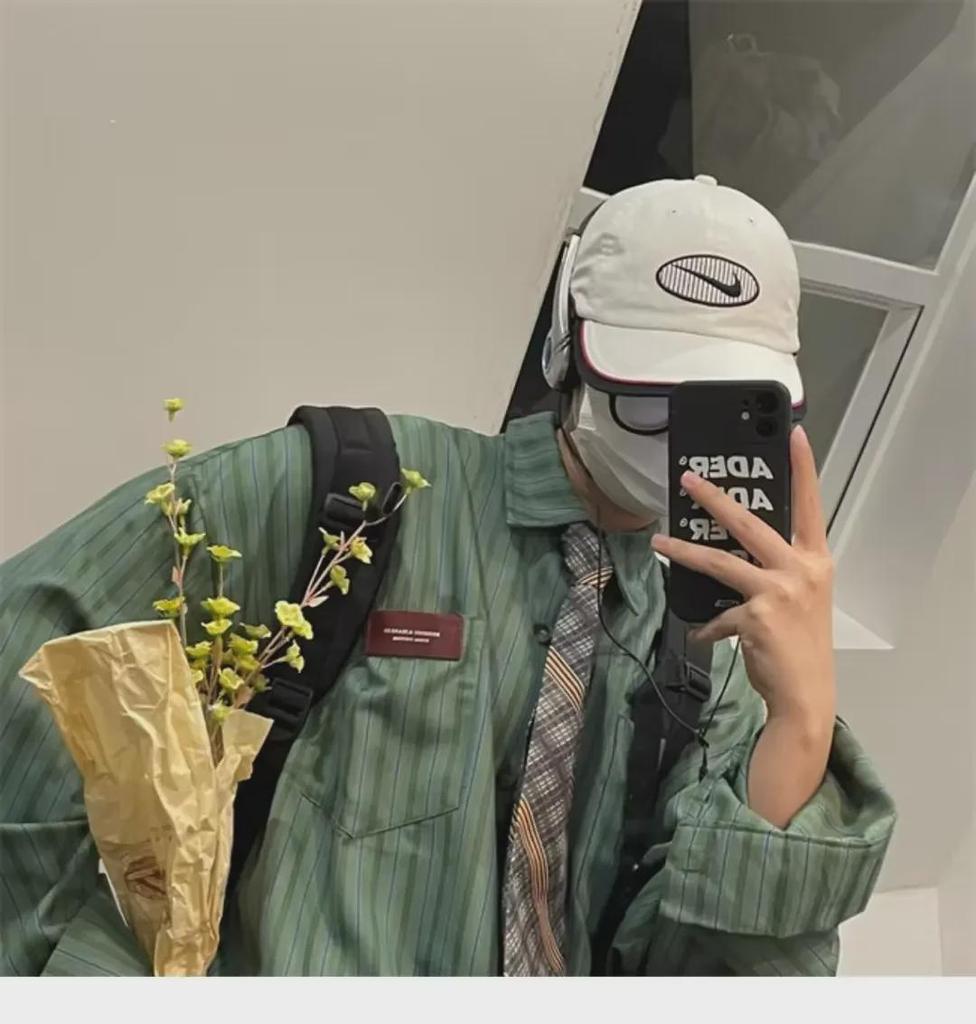 Japanese Retro Lapel Long Sleeve Striped Shirt for Men and Women - Casual Wear for Spring, Summer, and Autumn 2023