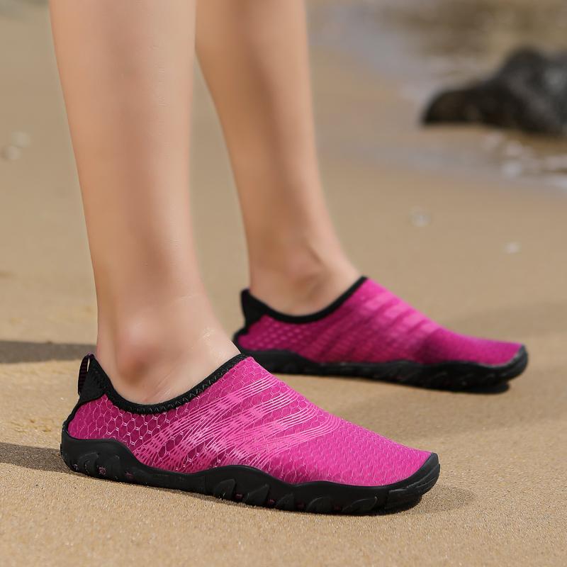 Slip-on Wading Sneakers Men Women Quick Drying Aqua Shoes Lightweight Breathable Water Sports Shoes for Surfing Fishing Kayaking