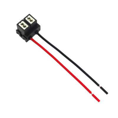 Accessori elettronici per auto – Cavi auto, adattatori e prese