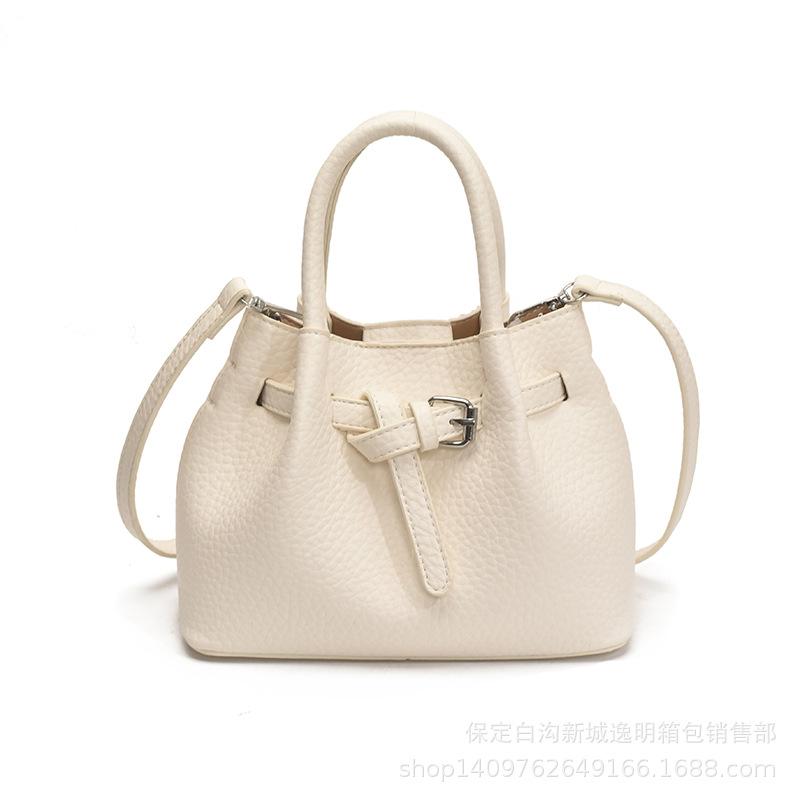 Premium Sense Portable Bucket Bag Women's 2025 New Trendy Summer Fashion Shoulder Bag Texture Vegetable Basket Messenger Bag